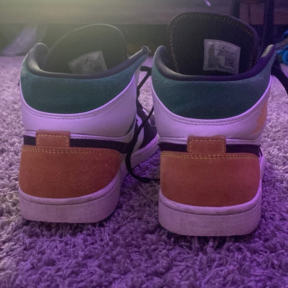 Air Jordan 1 Mid SE Oakland White Laser Orange Green M SIZE 9 - Picture 4 of 6